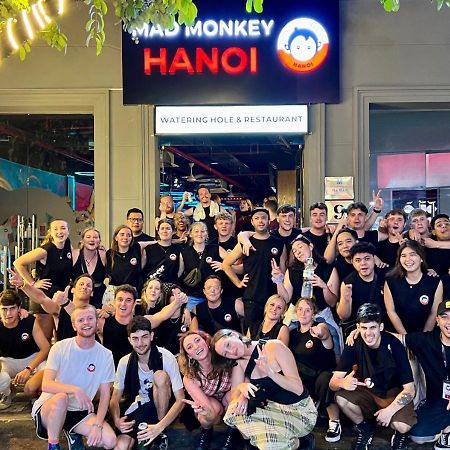 Mad Monkey Hanoi Hostel Екстериор снимка