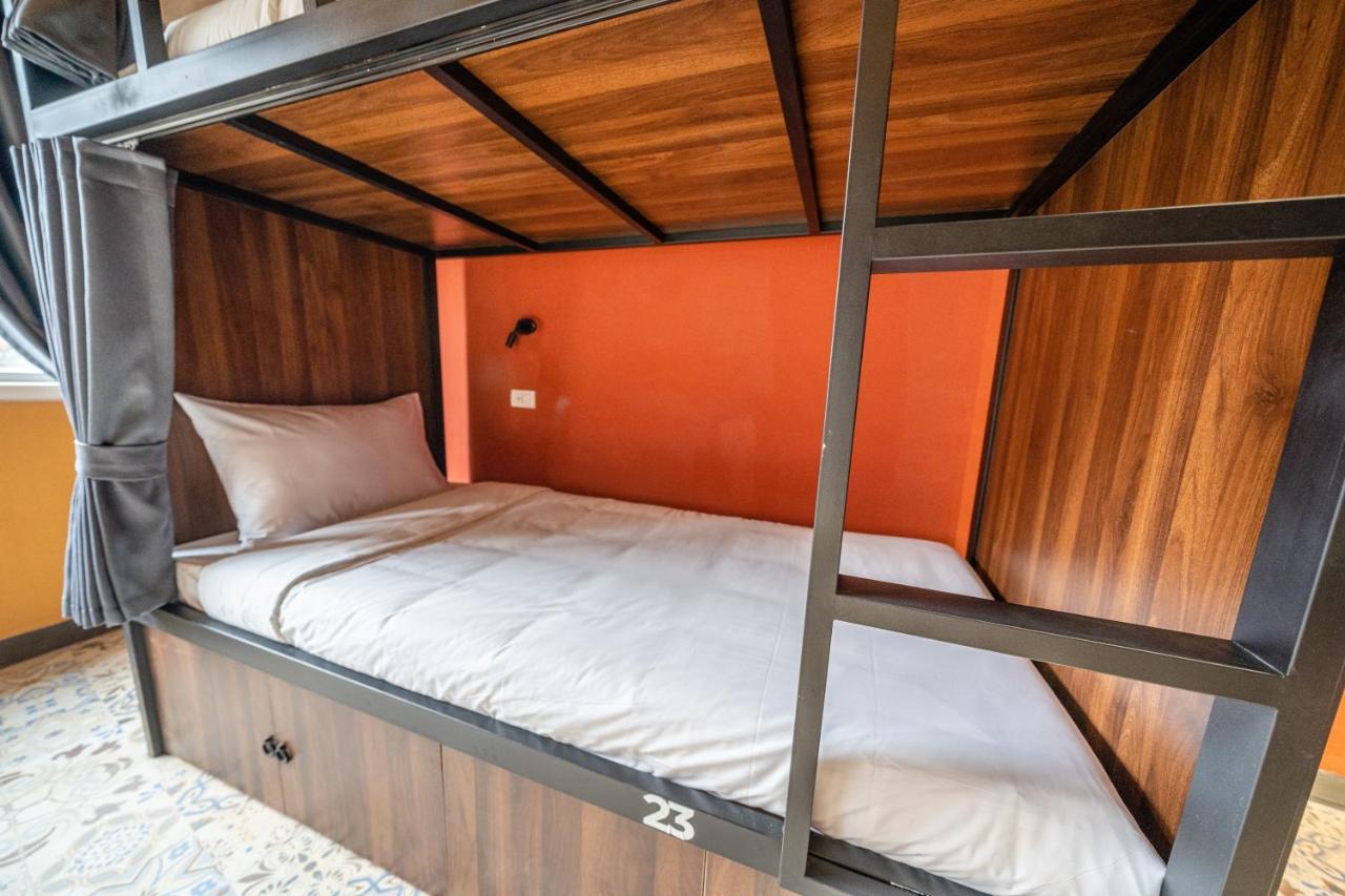 Mad Monkey Hanoi Hostel Екстериор снимка