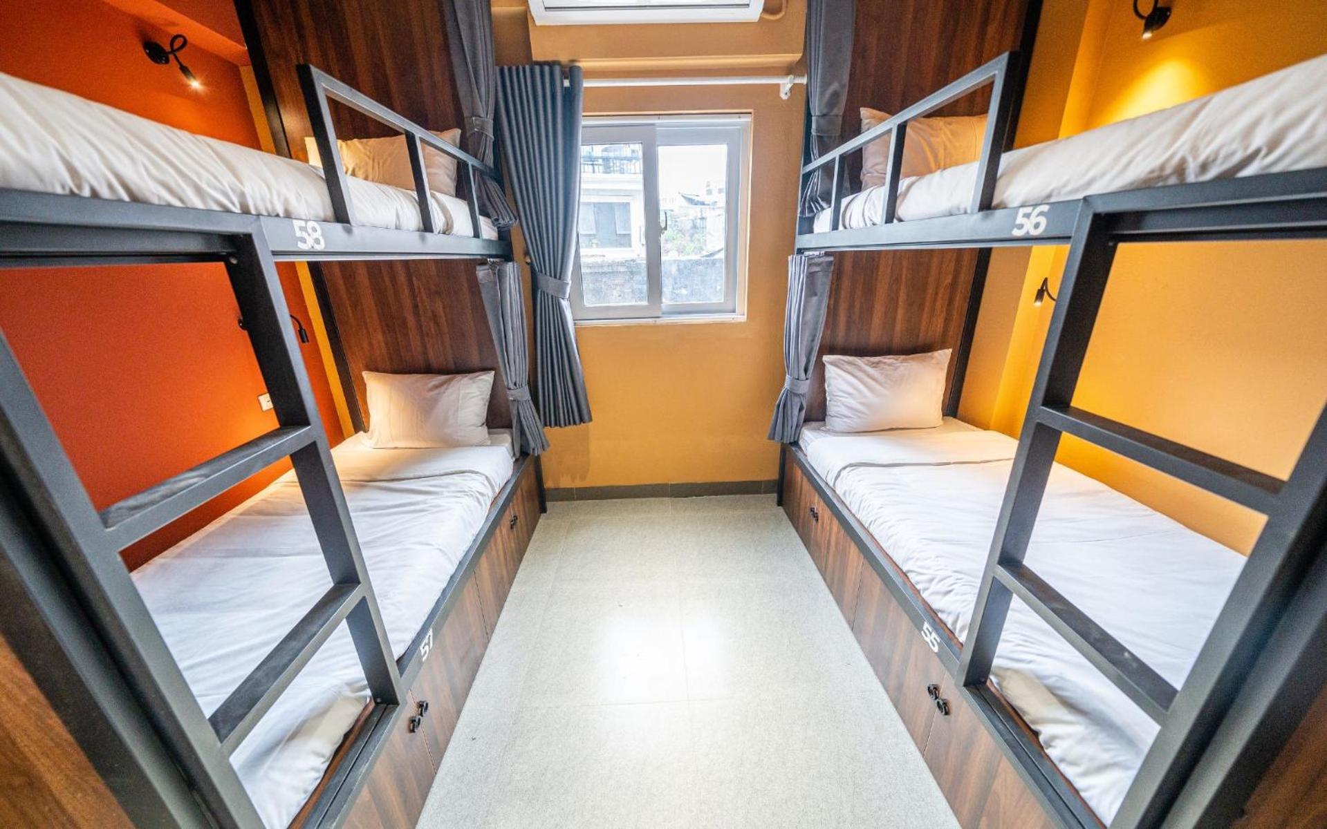 Mad Monkey Hanoi Hostel Екстериор снимка