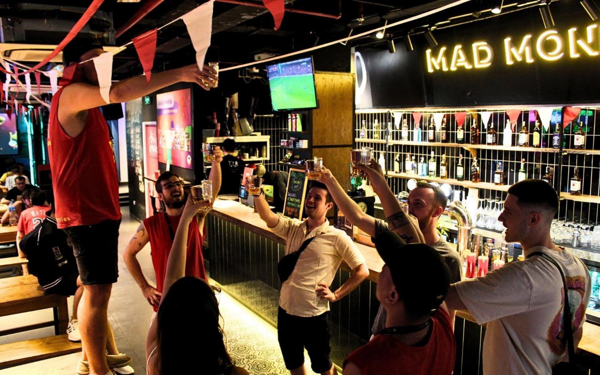 Mad Monkey Hanoi Hostel Екстериор снимка